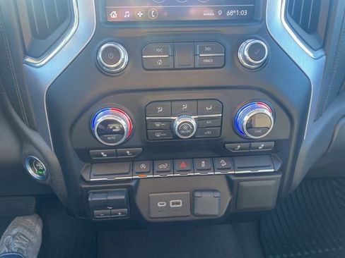 Used 2020 GMC Sierra 1500 Elevation w/ Elevation Value Package AWD/4WD image 23
