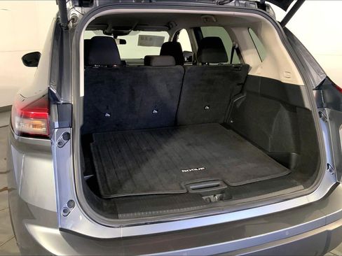 Used 2025 Nissan Rogue SV AWD/4WD image 4