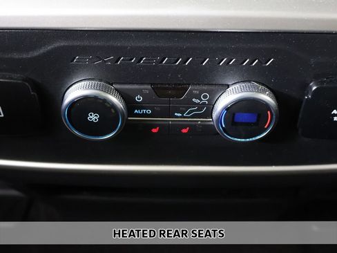 Used 2022 Ford Expedition Limited AWD/4WD image 10