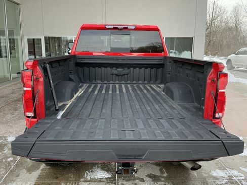 Used 2025 Chevrolet Silverado 2500 ZR2 w/ Technology Package image 24