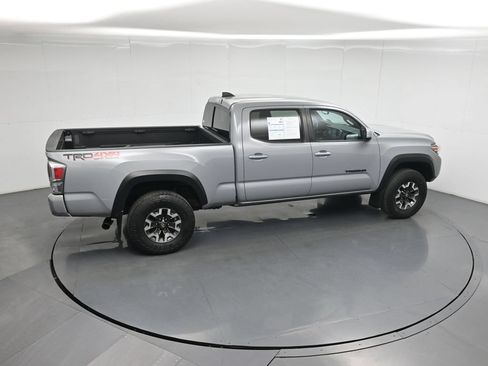 Used 2020 Toyota Tacoma TRD Off-Road w/ Technology Package AWD/4WD image 39