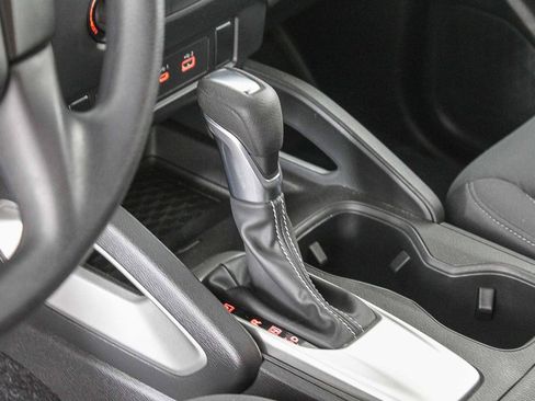 Used 2024 Nissan Frontier SV image 20