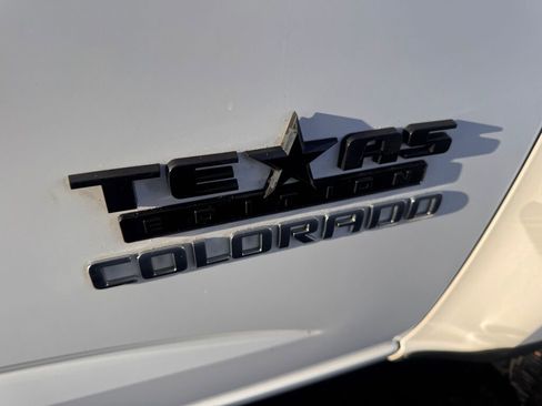 Used 2016 Chevrolet Colorado 2WD Extended Cab image 19