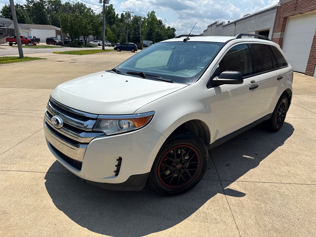 Used 2013 Ford Edge SE FWD image 1