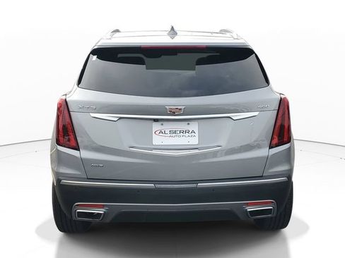 Certified 2025 Cadillac XT5 Premium Luxury w/ LPO, Floor Liner Package AWD/4WD image 3