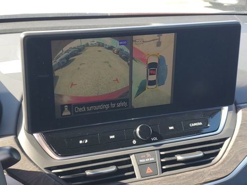 New 2025 Nissan Altima 2.5 SL image 17