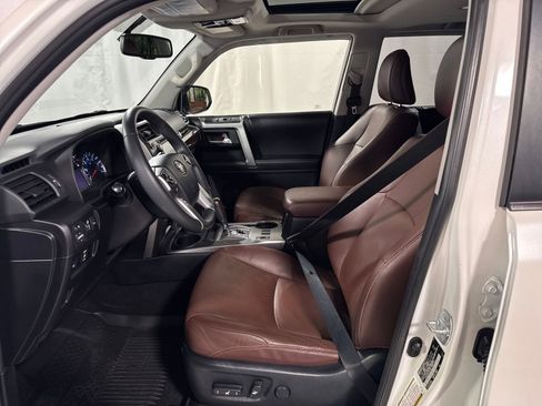 Used 2018 Toyota 4Runner Limited AWD/4WD image 3