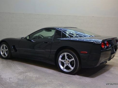 Used 2001 Chevrolet Corvette Coupe image 19