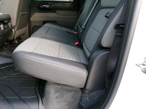 New 2026 Chevrolet Silverado 2500 ZR2 image 24