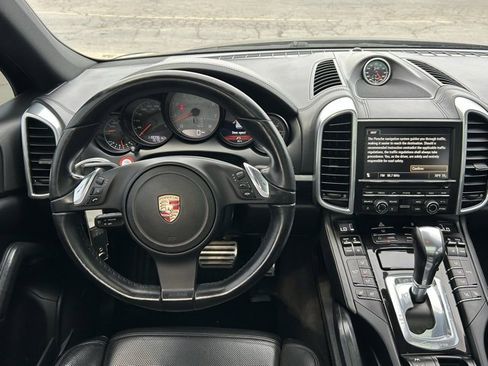 Used 2012 Porsche Cayenne S image 15