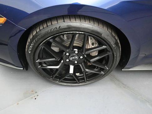 Used 2019 Ford Mustang GT Premium w/ Ford Safe & Smart Package RWD image 27