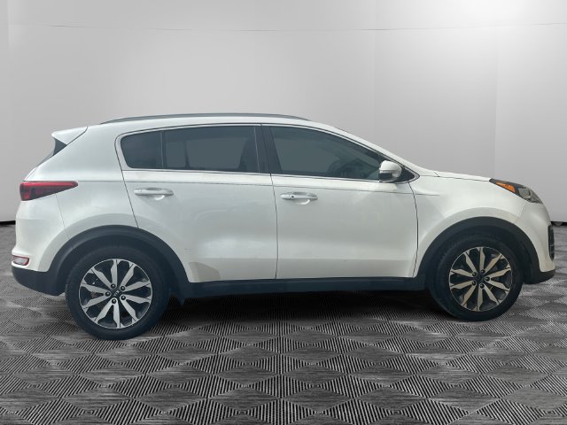 Used 2017 Kia Sportage EX w/ EX Technology Package FWD image 6