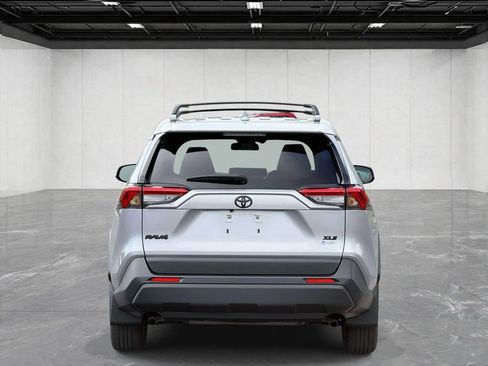 Used 2025 Toyota RAV4 XLE Premium w/ Weather Package AWD/4WD image 6