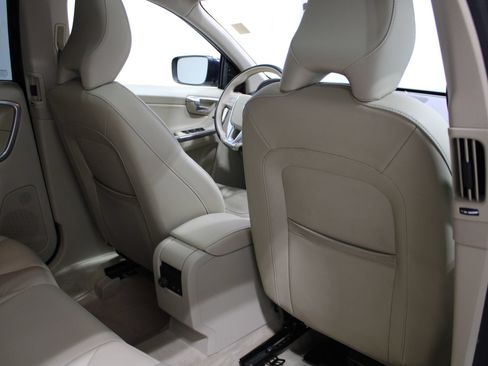 Used 2015 Volvo XC60 T6 Platinum AWD/4WD image 22