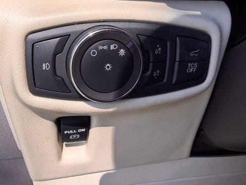 Used 2019 Lincoln Nautilus Select FWD image 16