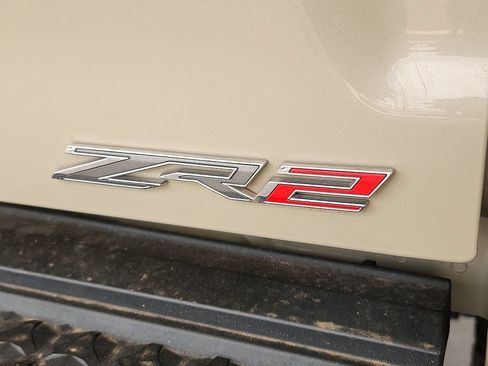 Used 2023 Chevrolet Colorado ZR2 w/ Desert Boss Special Edition AWD/4WD image 5