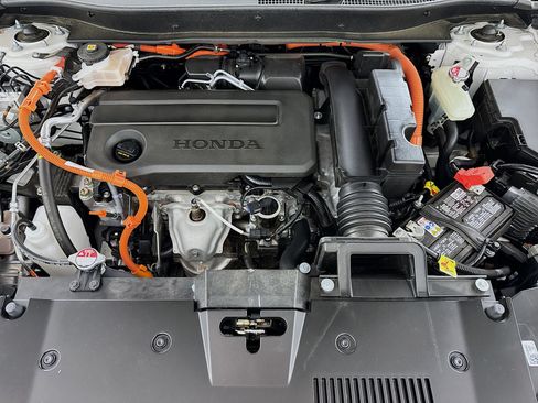 Certified 2026 Honda CR-V Sport image 10