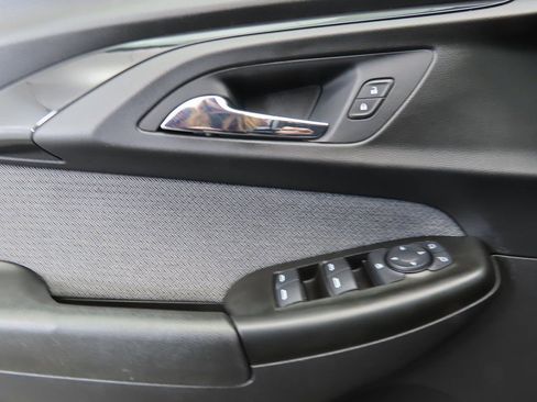 Used 2021 Chevrolet TrailBlazer LT w/ Convenience Package image 21