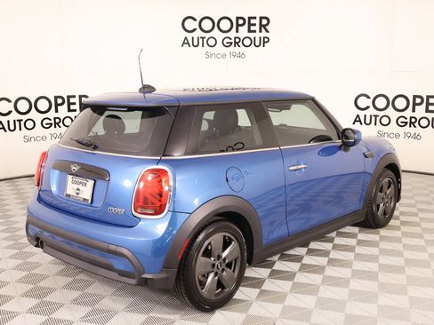 Used 2023 MINI Cooper 2-Door Hardtop FWD image 20