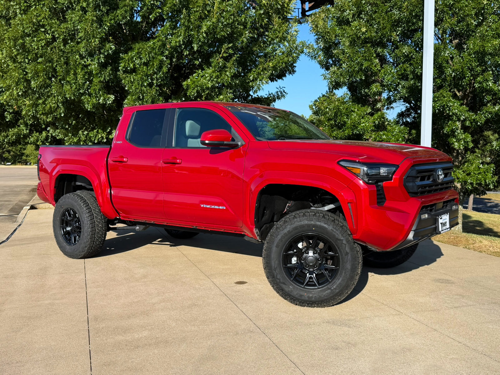 Used 2024 Toyota Tacoma SR5 AWD/4WD 360° Tour