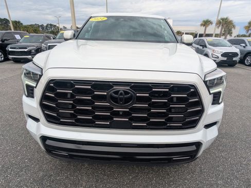 Used 2024 Toyota Sequoia Platinum image 9