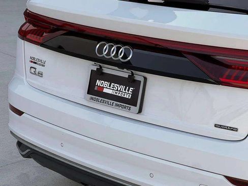 Used 2019 Audi Q8 Premium w/ Convenience Package AWD/4WD image 33
