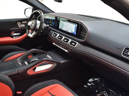 Used 2021 Mercedes-Benz GLE 53 AMG 4MATIC w/ AMG Night Package image 26