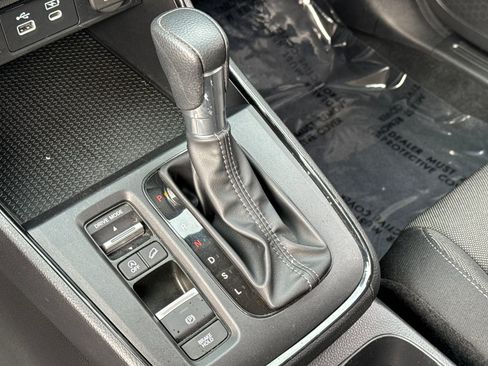 Used 2024 Honda CR-V EX image 18