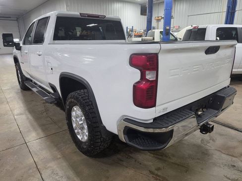 Used 2022 Chevrolet Silverado 2500 LT w/ Convenience Package AWD/4WD image 6