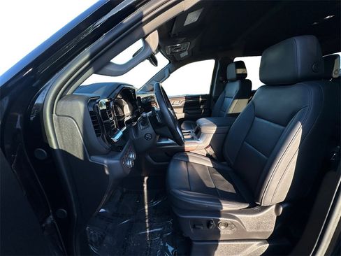 Used 2024 GMC Sierra 1500 SLT w/ SLT Premium Plus Package image 9