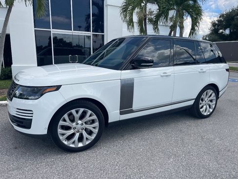 Used 2018 Land Rover Range Rover Supercharged AWD/4WD image 5