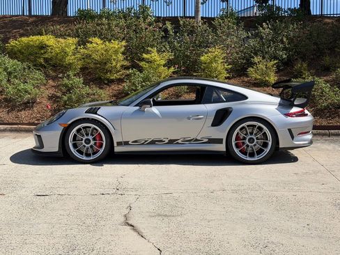 Used 2019 Porsche 911 GT3 RS image 6
