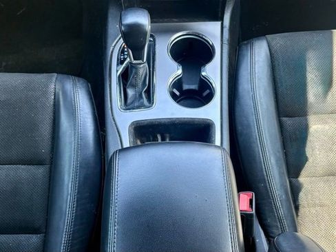 Used 2021 Jeep Grand Cherokee Laredo X image 24