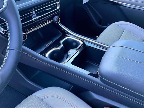 New 2026 Chevrolet Traverse LT w/ Driver Confidence Package image 8