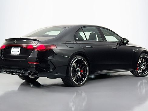 New 2026 Mercedes-Benz E 53 AMG e 4MATIC Sedan image 11