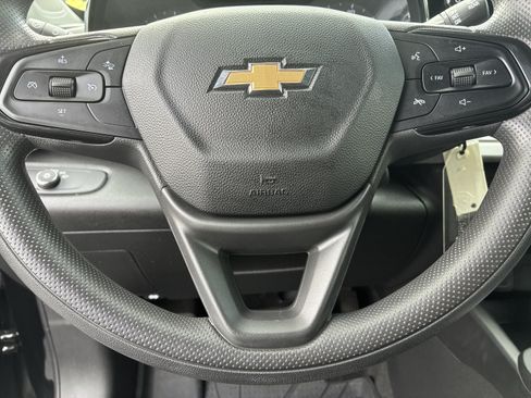 Used 2024 Chevrolet Trax LS FWD image 26
