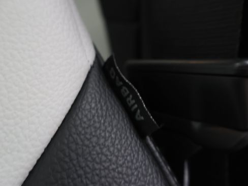 Used 2022 Mercedes-Benz GLB 35 AMG 4MATIC image 47