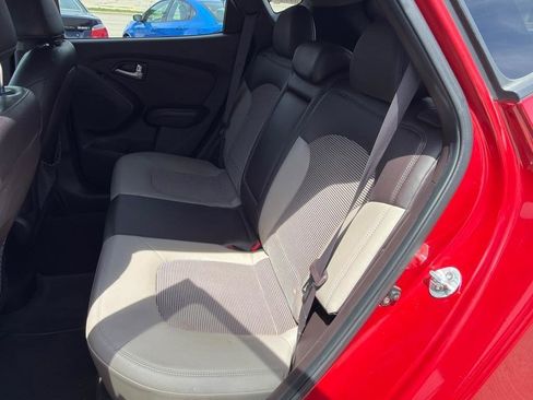 Used 2013 Hyundai Tucson GLS FWD image 12