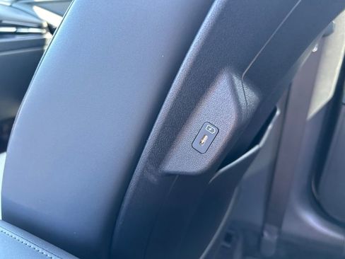 Used 2024 Kia Niro FWD image 36