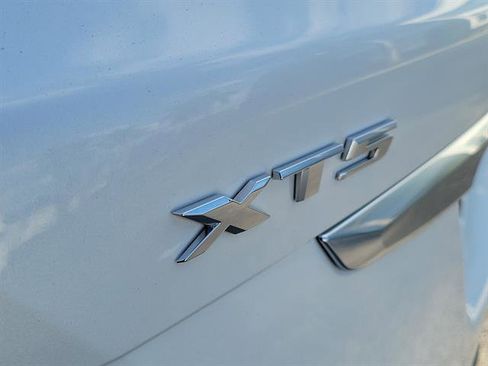 Used 2019 Cadillac XT5 Platinum image 31