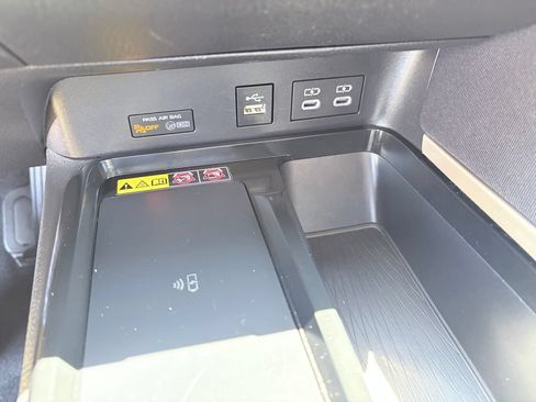 Used 2025 Toyota Camry LE FWD image 21