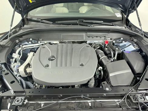 New 2027 Volvo XC60 B5 Plus AWD/4WD image 30