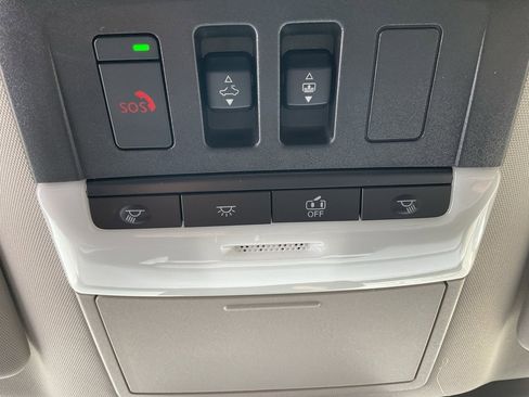 New 2026 Nissan Pathfinder SL image 22