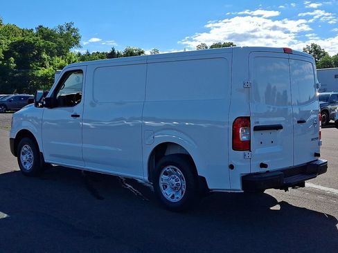Used 2021 Nissan NV 2500 SV RWD image 4