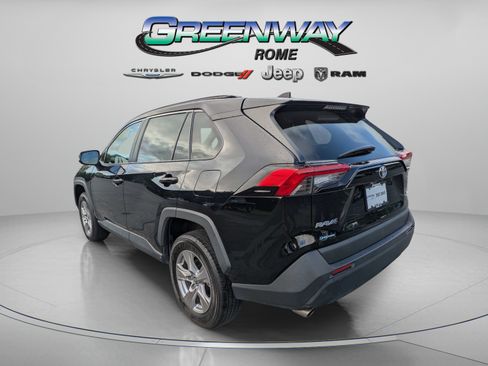 Used 2024 Toyota RAV4 XLE FWD image 5