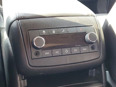 Used 2017 GMC Acadia Limited SLT image 16