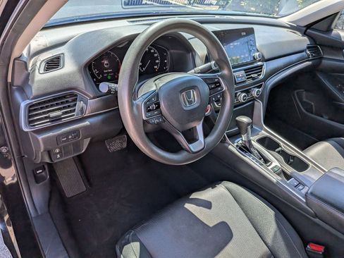 Used 2018 Honda Accord LX image 15