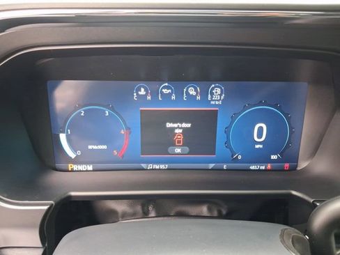 Used 2025 Ford F250 Lariat w/ Black Appearance Package image 17