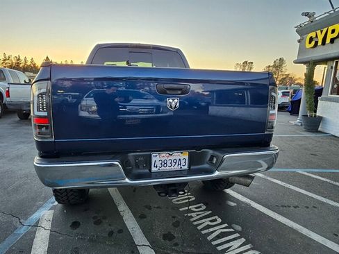 Used 2006 Dodge Ram 2500 Truck SLT image 4