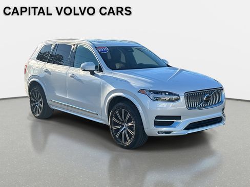 Certified 2025 Volvo XC90 B5 Core image 3
